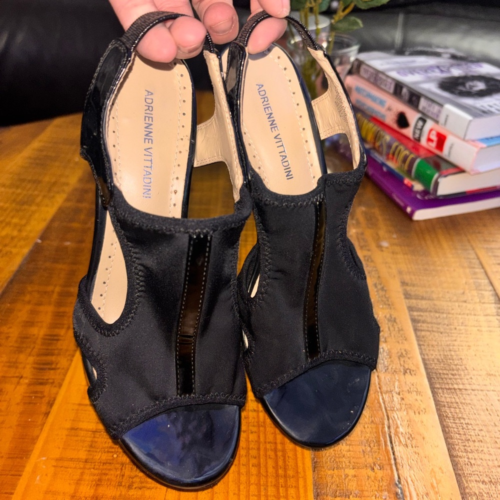 Adrienne Vittadini Black and Tan Women's Sandals